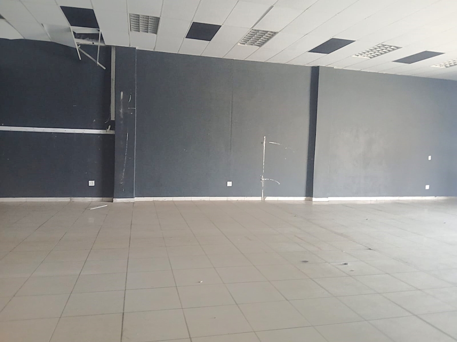 To Let Commercial Property for Rent in Lower Bo-dorp North West